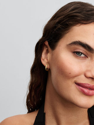 Wraparound Line Square Hoop Earrings