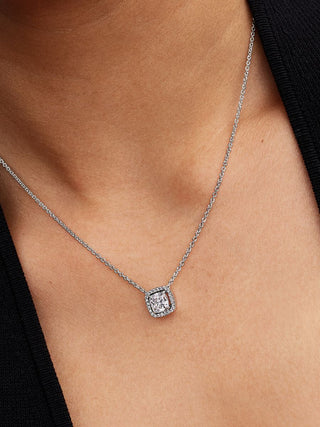 Collana Punto Luce Quadrato e Pavè