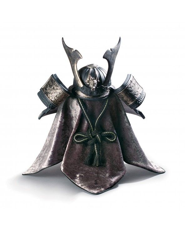 Lladrò Figurina elmetto samurai (drago). Lustro argento