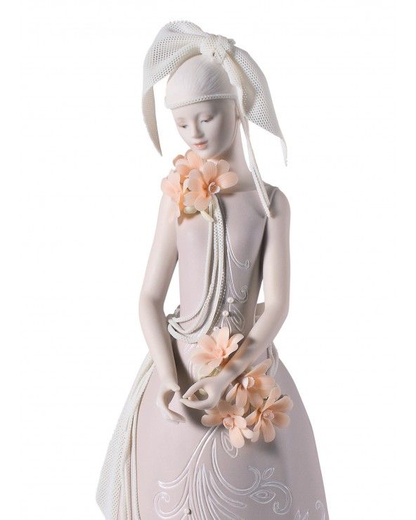 Haute Allure Exclusive Model Woman Figurine. Limited Edition