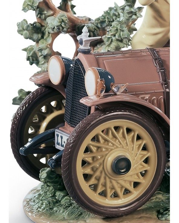 Lladrò Scultura auto in primavera. Edizione limitata