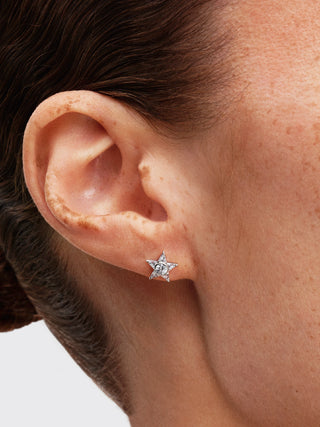 Orecchini a Lobo Stella in Argento Sterling con Zirconia Cubica Trasparente