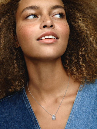 Drop Light Point Necklace