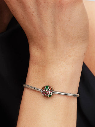 Charm Traforato Festività con Placcatura in Platino e Smalto Marrone, Rosso e Verde